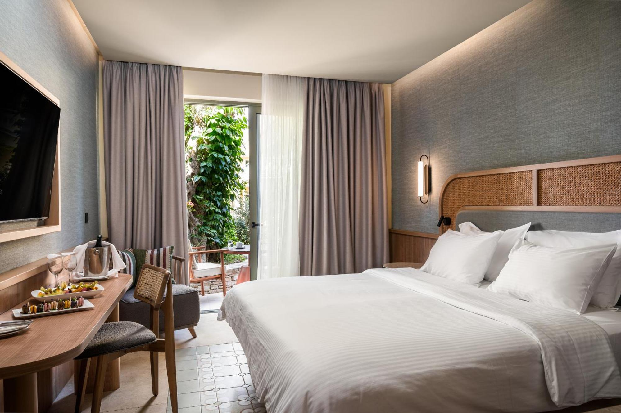 Sentido Apollo Palace 5* Mesongí